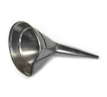 Воронка автомобильная метал. универсальная малая, диаметр 130/140 мм