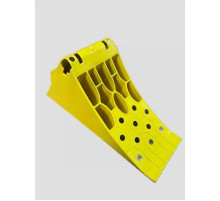 Упор противооткатный большой грузовой желтый ( длина 46см, ширина 20 см, высота 22см.)