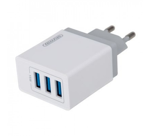Зарядное устройство (адаптер) 220V 15W USBx3 (3A) SKYWAY белый