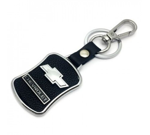 Брелок черный металл,кожа Шевроле BKN 011_
