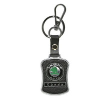 Брелок металл,кожа Шкода 3,8*7 см черный  логотип c надписью на подвеске