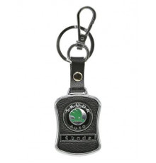 Брелок металл,кожа Шкода 3,8*7 см черный  логотип c надписью на подвеске