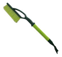 Щетка ZIZAY для уборки снега со скребком 66см