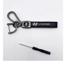Брелок металл,кожа Хендай 14,5*2 см  черный в комплекте отвертка