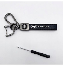 Брелок металл,кожа Хендай 14,5*2 см  черный в комплекте отвертка