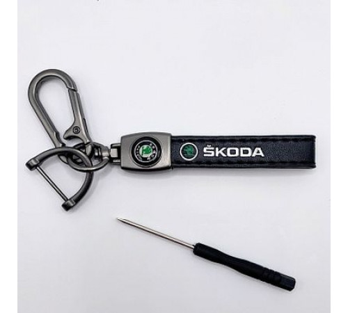 Брелок металл,кожа Шкода 14,5*2 см  черный в комплекте отвертка