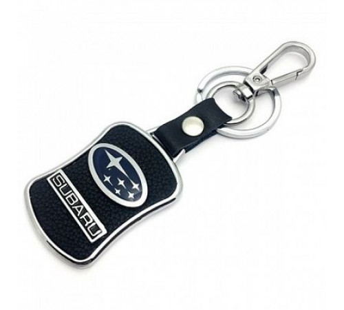 Брелок металл,кожа Субару 3,8*7 см черный  логотип c надписью на подвеске